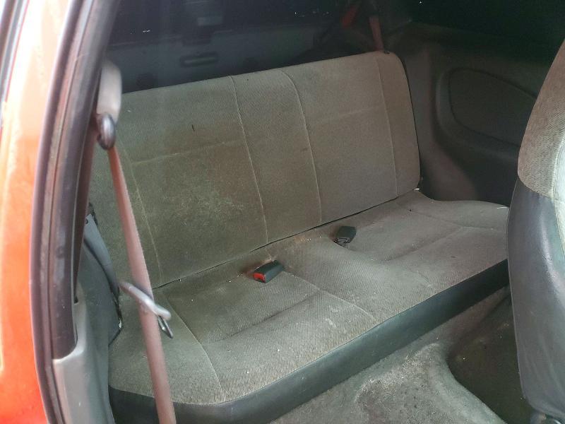 2000 Suzuki Swift Base