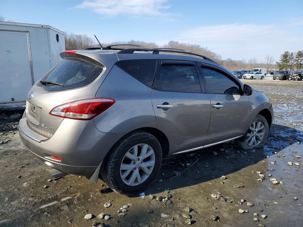 2011 Nissan Murano s