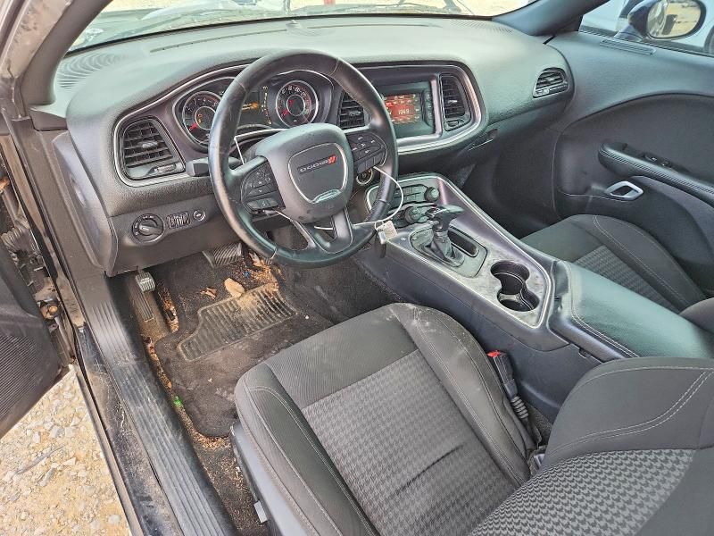 2016 Dodge Challenger sxt