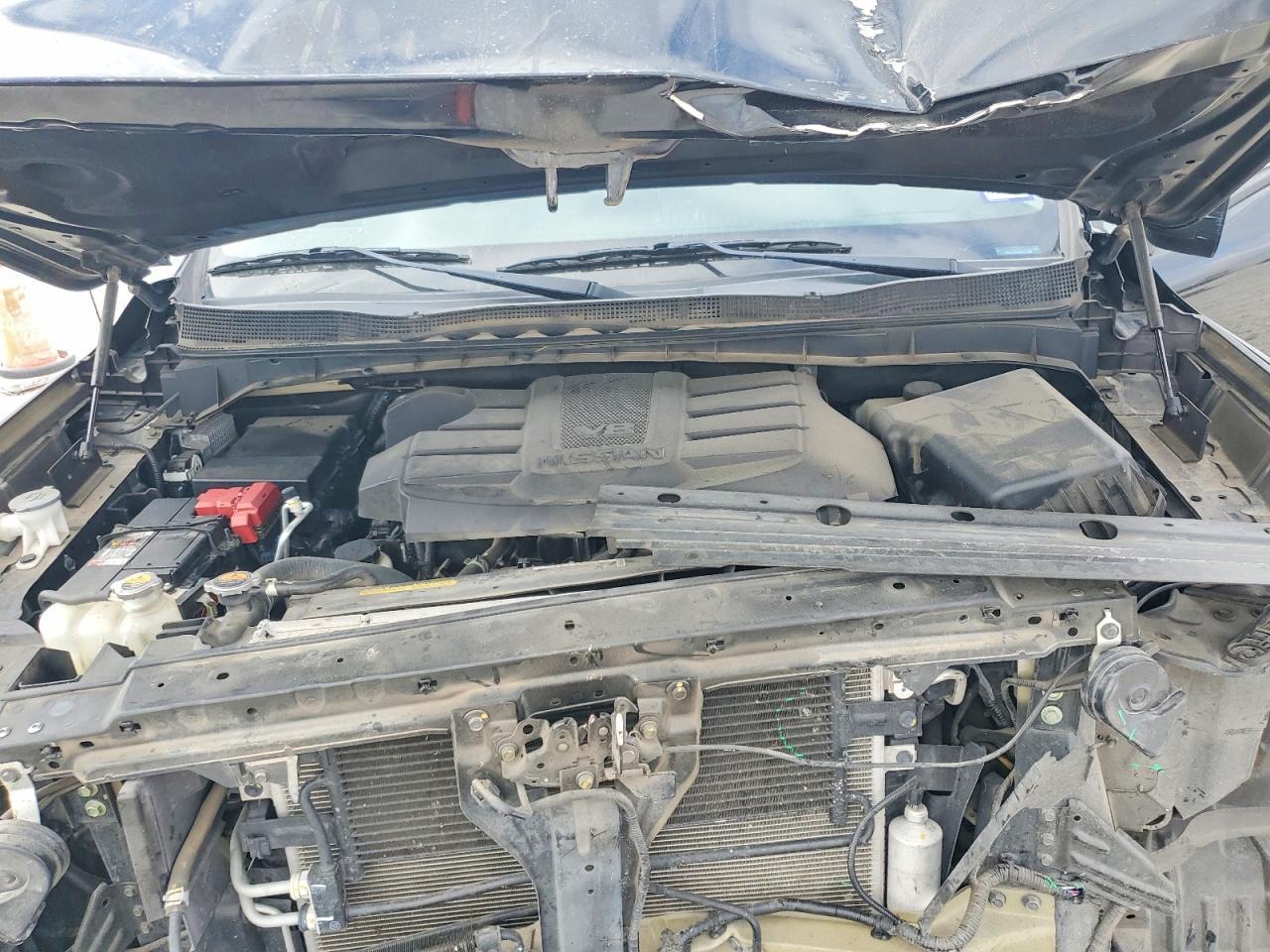 2021 Nissan Titan sv