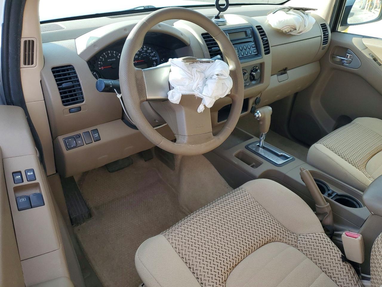 2005 Nissan Frontier SE