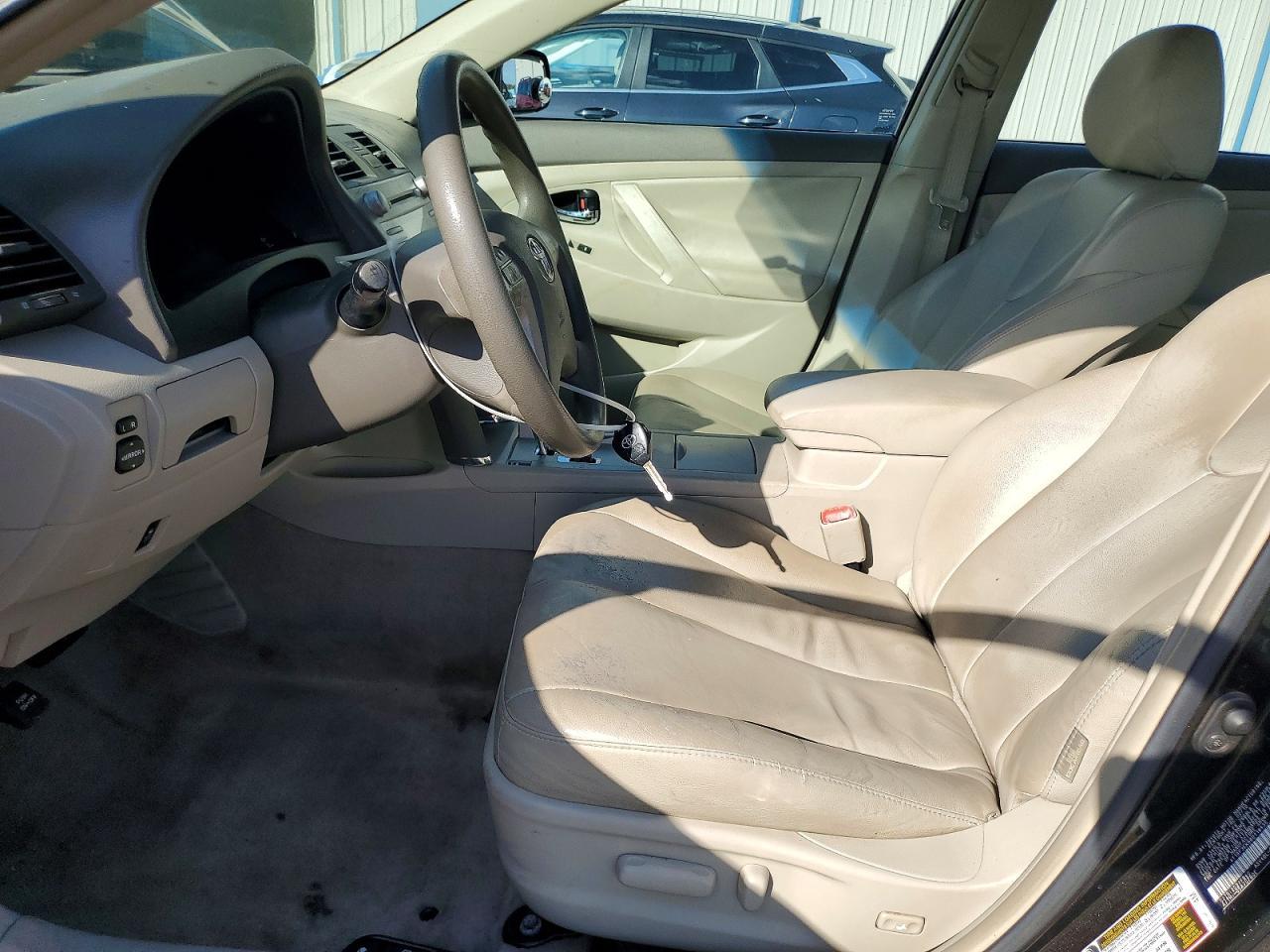 2011 Toyota Camry le