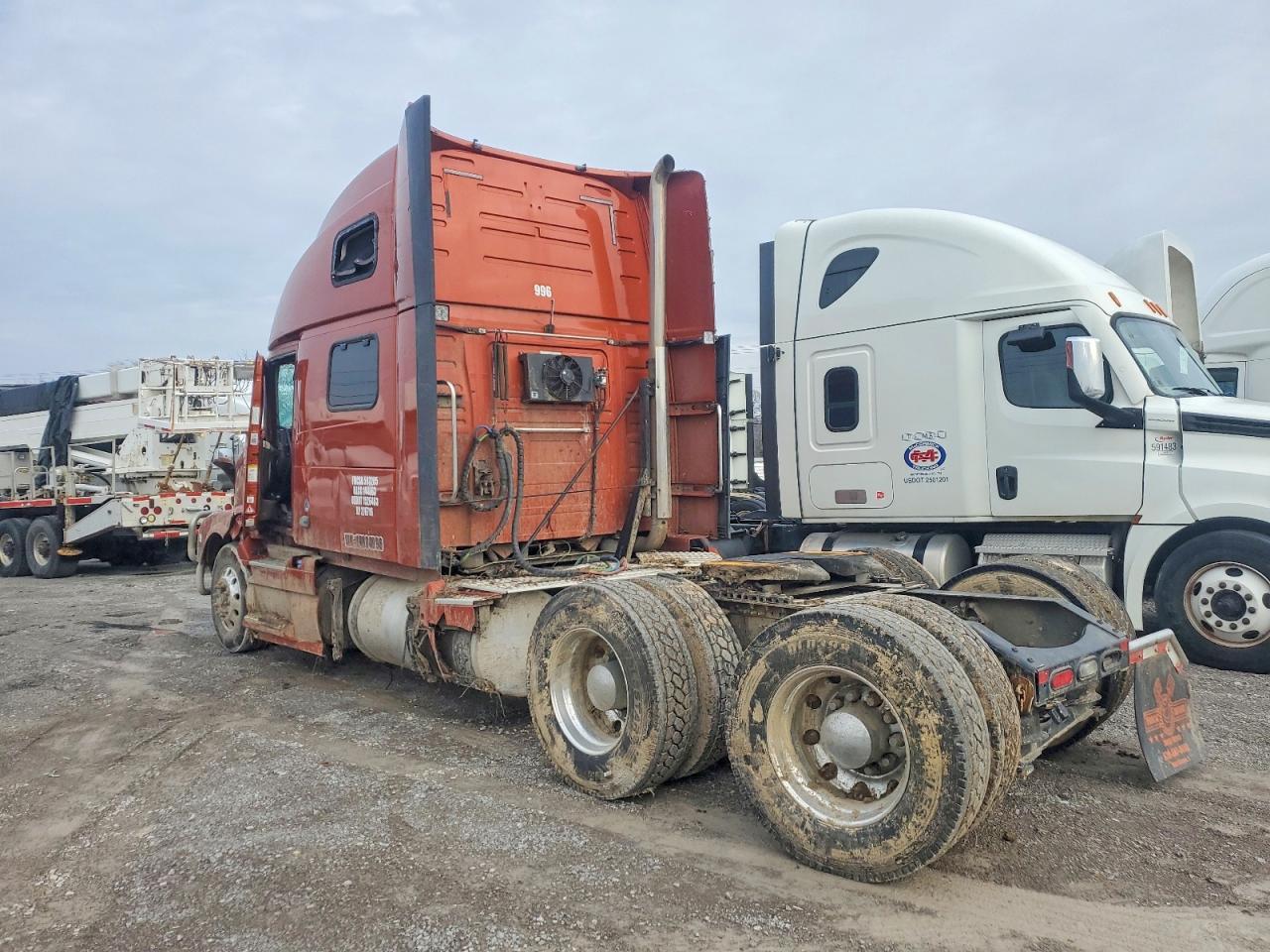 2018 Volvo VNL Semi Truck