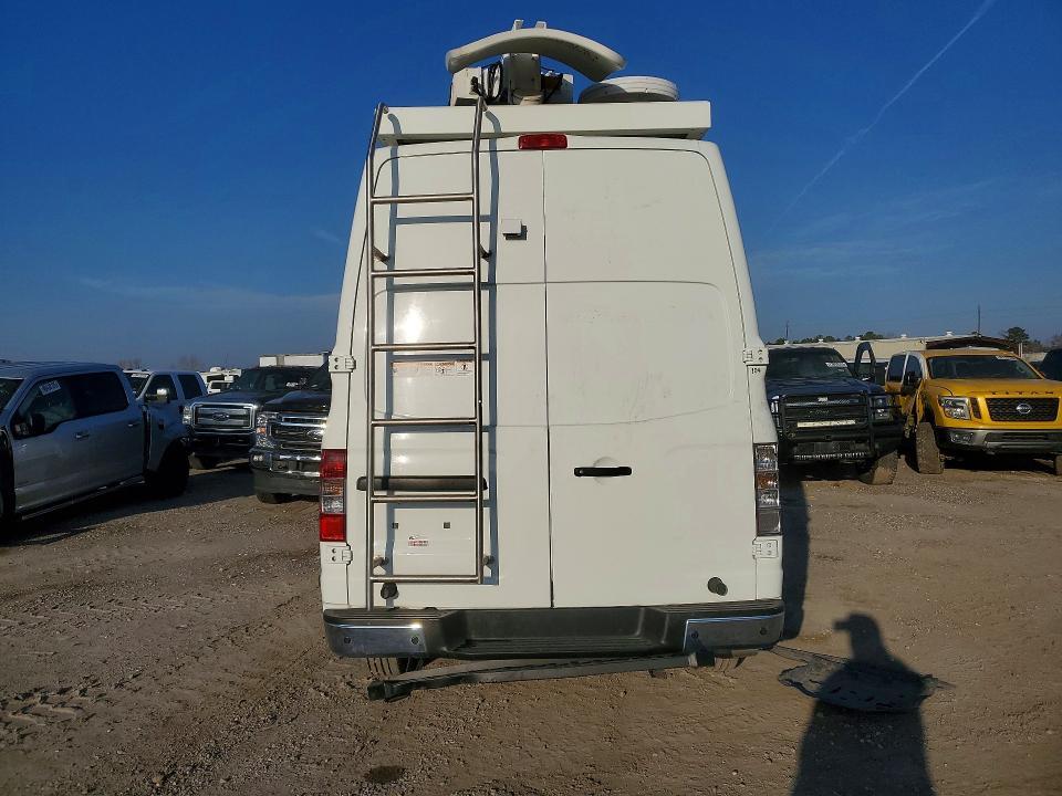 2013 Nissan NV 2500