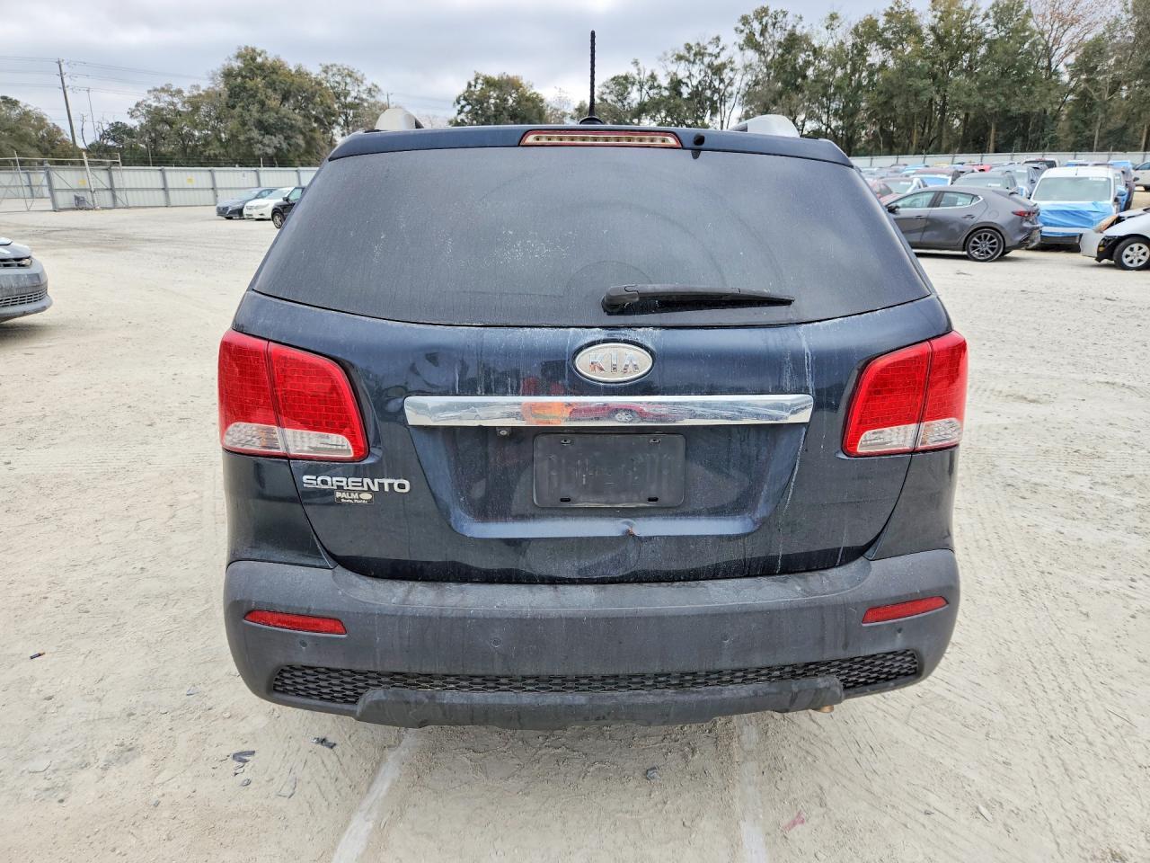 2013 KIA Sorento lx