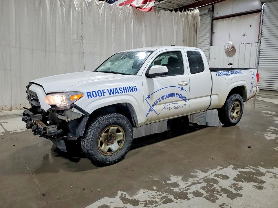 2017 Toyota Tacoma sr