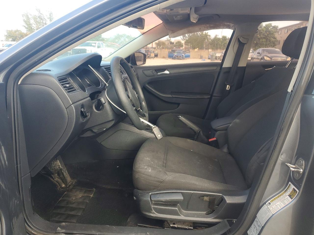 2015 Volkswagen Jetta Base