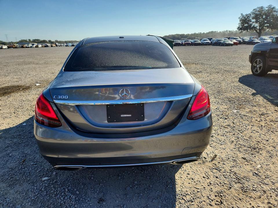 2021 Mercedes-Benz C300