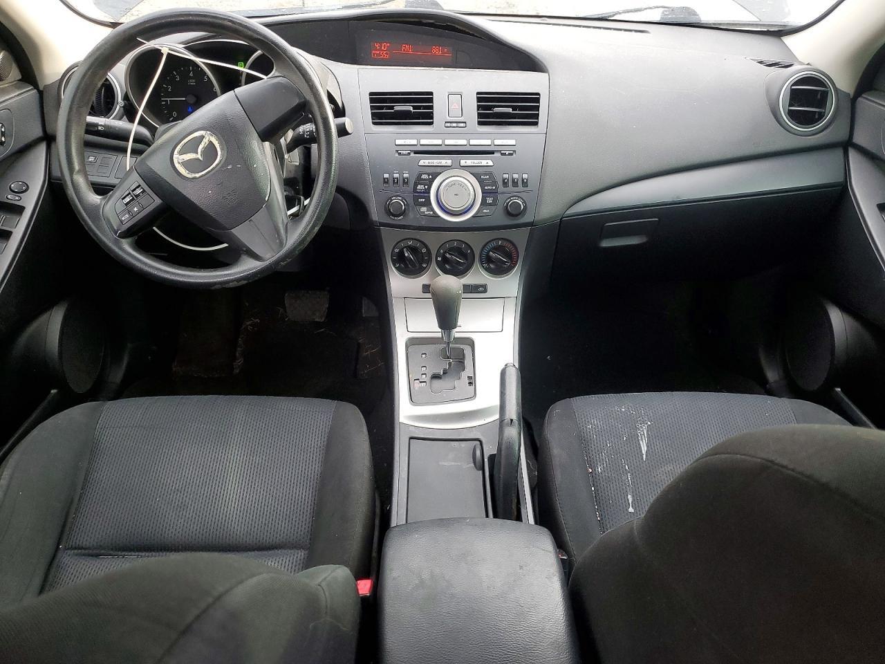 2011 Mazda 3 I