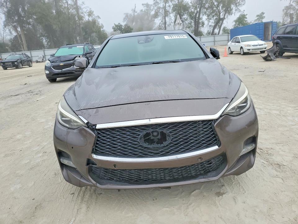 2017 Infiniti Qx30 Sport