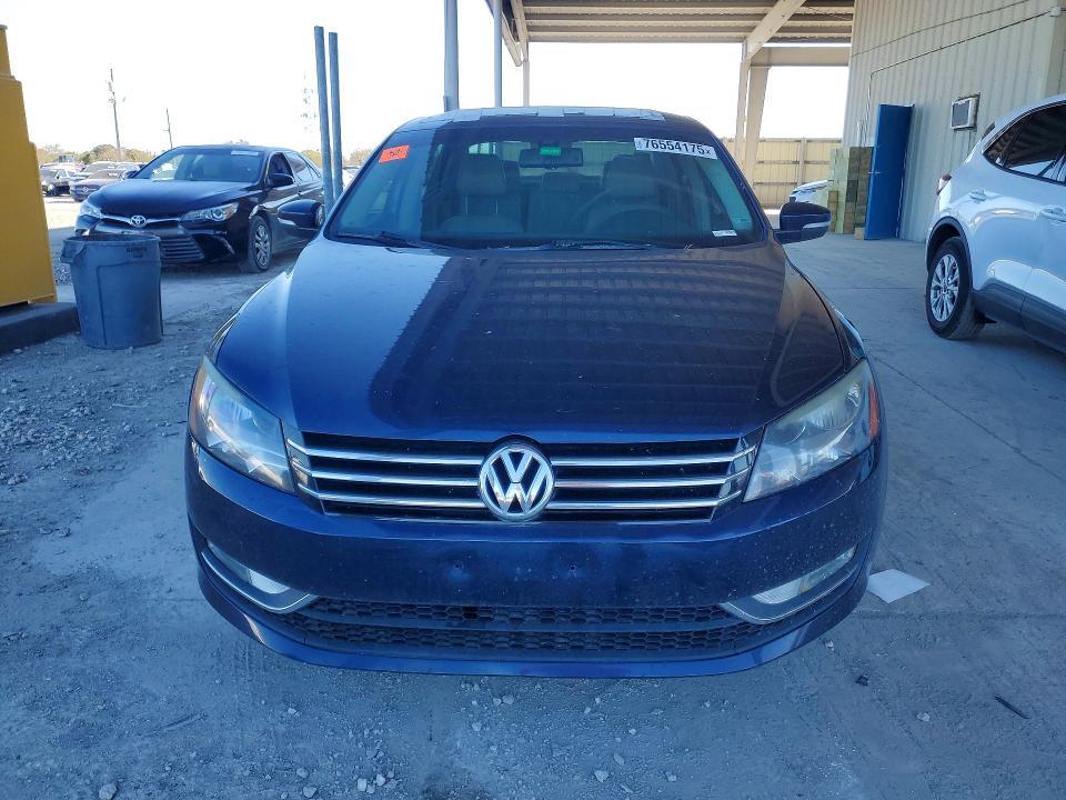 2013 Volkswagen Passat sel