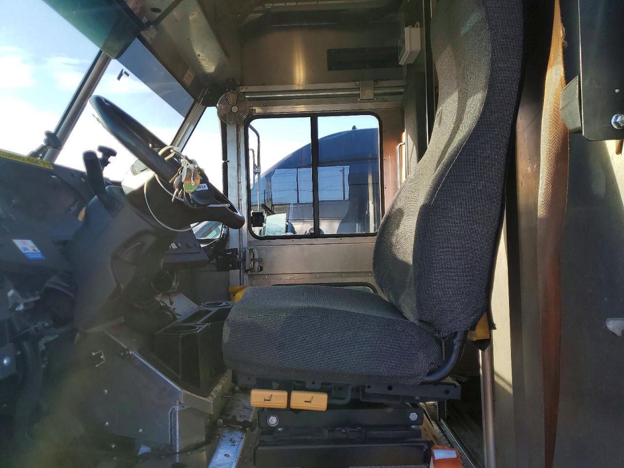2020 Ford F59 Delivery Truck