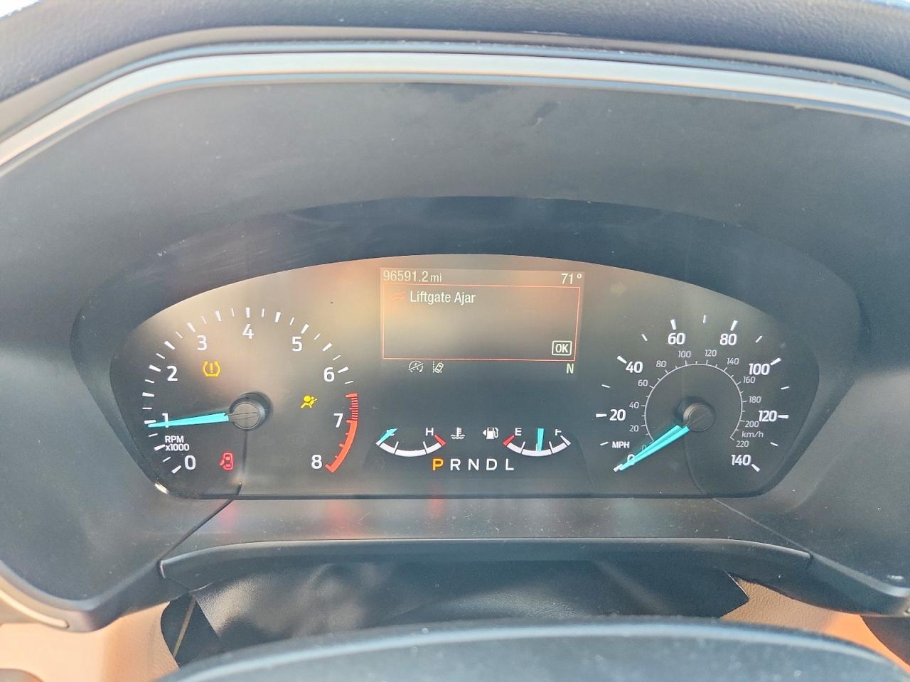 2020 Ford Escape se