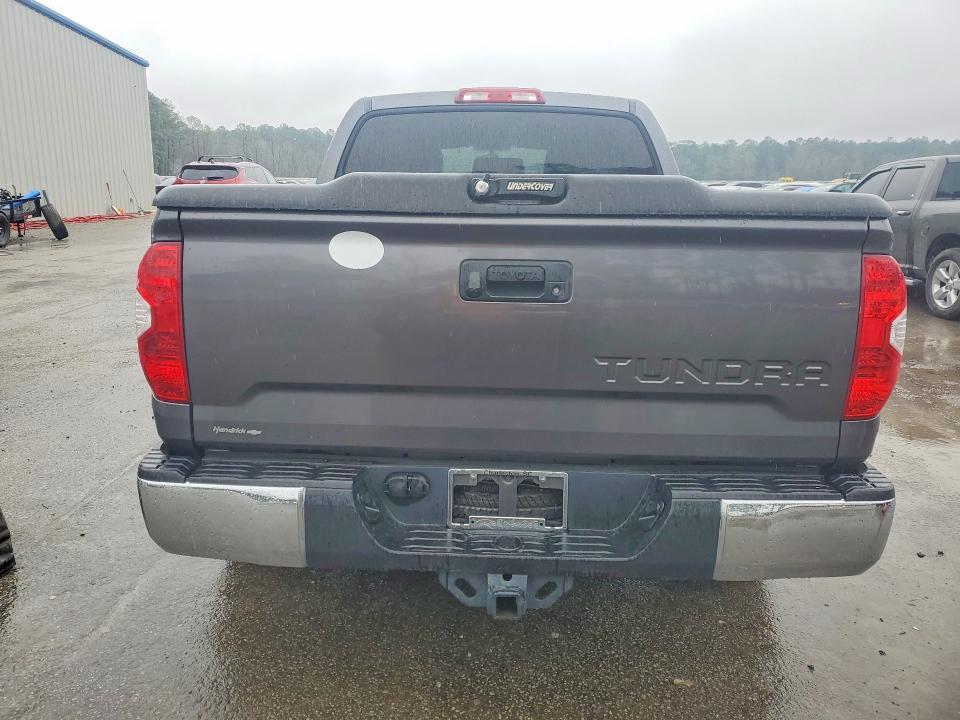 2016 Toyota Tundra SR5