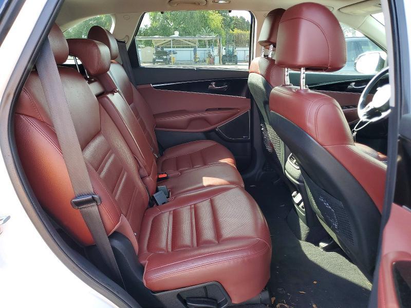 2017 KIA Sorento sx V6