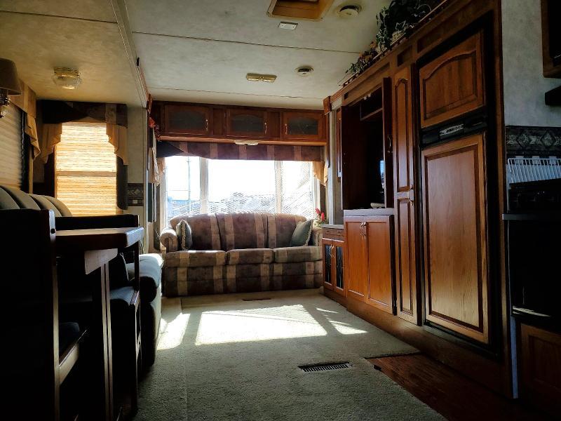 1999 Chal Lenger Camper