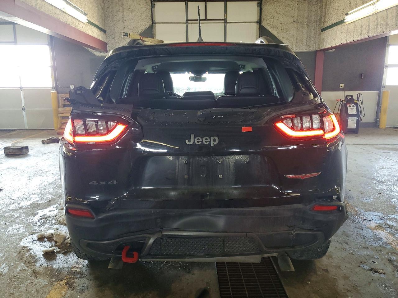 2019 Jeep Cherokee Trailhawk