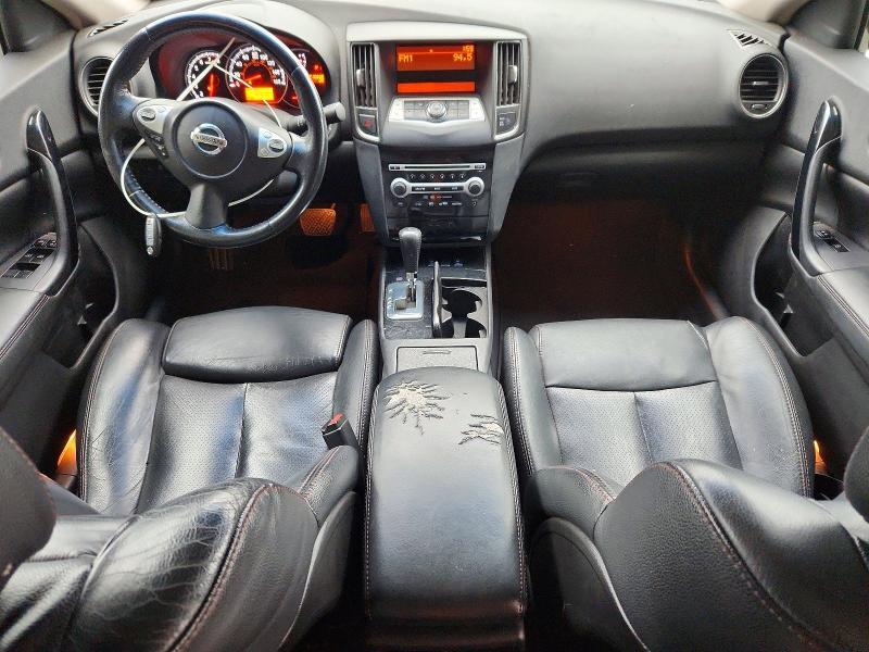 2010 Nissan Maxima s
