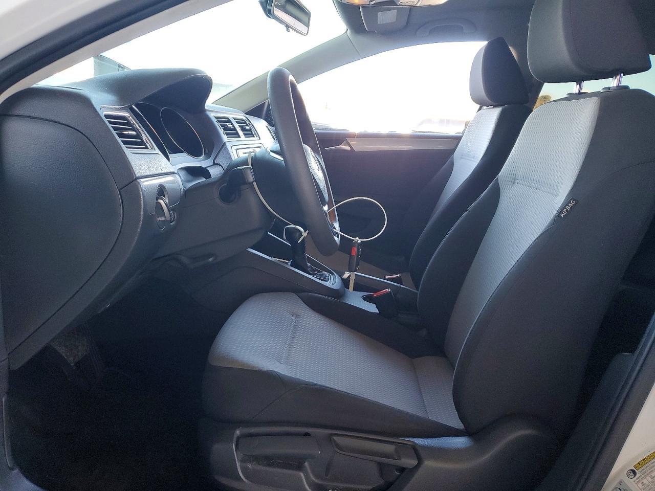 2018 Volkswagen Jetta s