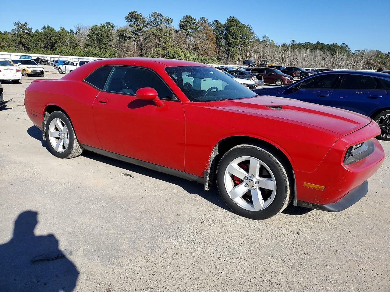 2012 Dodge Challenger sxt