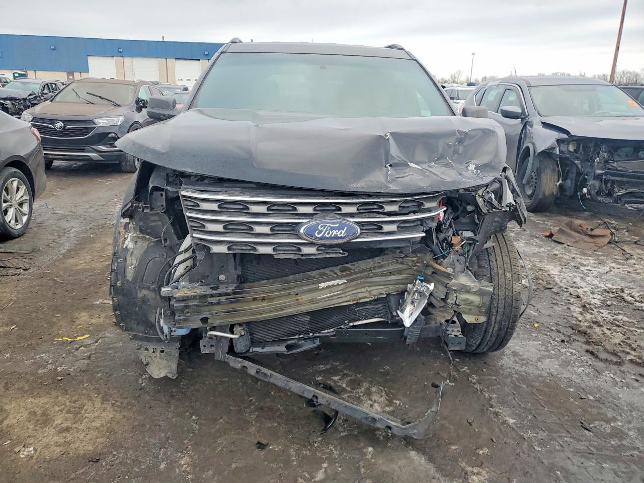 2016 Ford Explorer