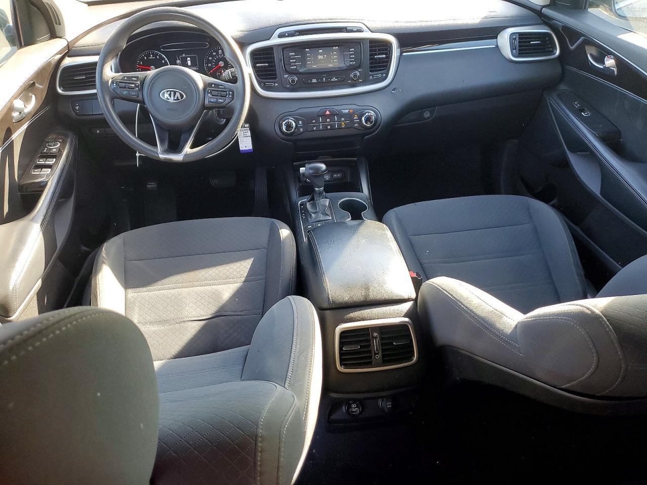 2018 KIA Sorento lx
