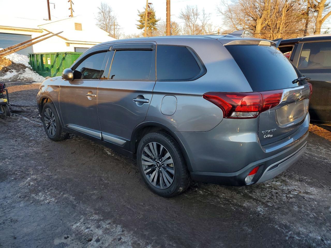 2020 Mitsubishi Outlander se