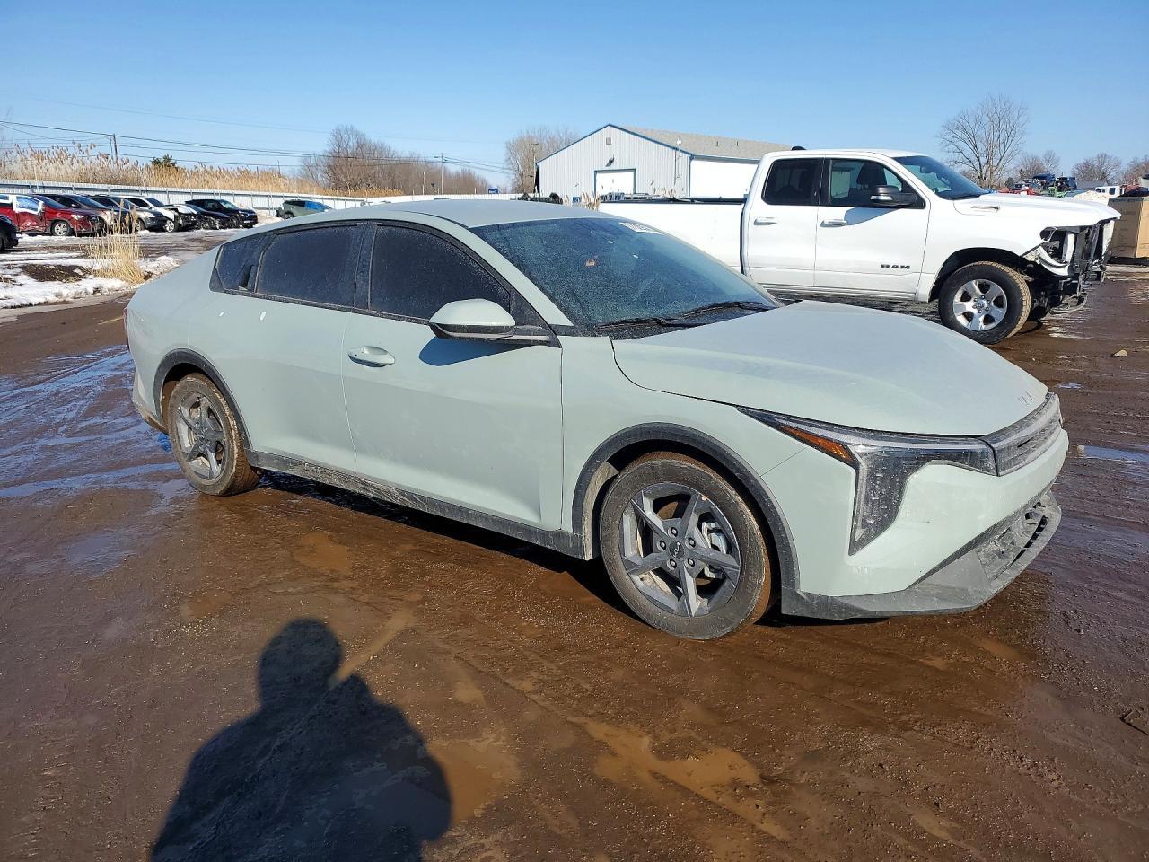 2025 KIA K4 lxs