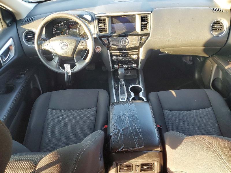 2020 Nissan Pathfinder sv