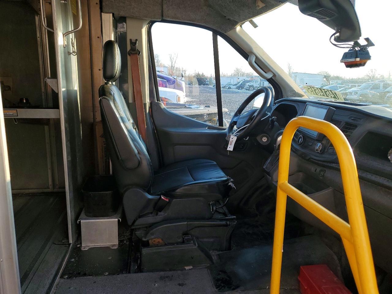 2021 Ford Transit Delivery Truck