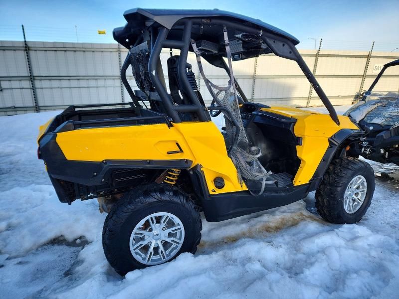 2012 Can-Am 2012  Commander-Dune Buggy