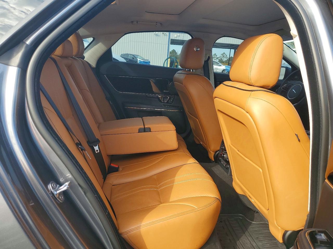 2019 Jaguar Xj R-sport