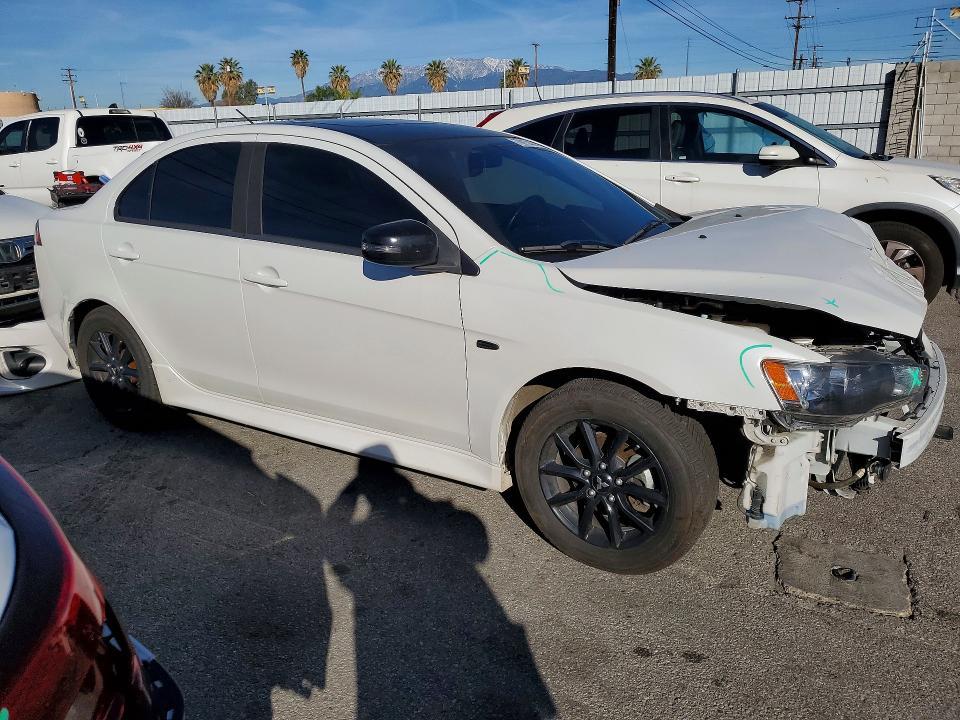 2017 Mitsubishi Lancer es