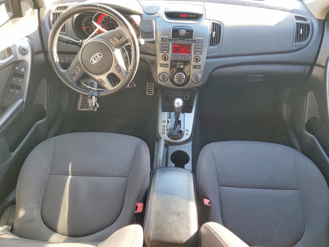 2010 KIA Forte sx
