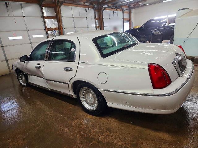 2001 Lincoln Town car Executive