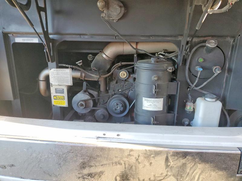2001 Spartan Motors Motorhome 4VZ
