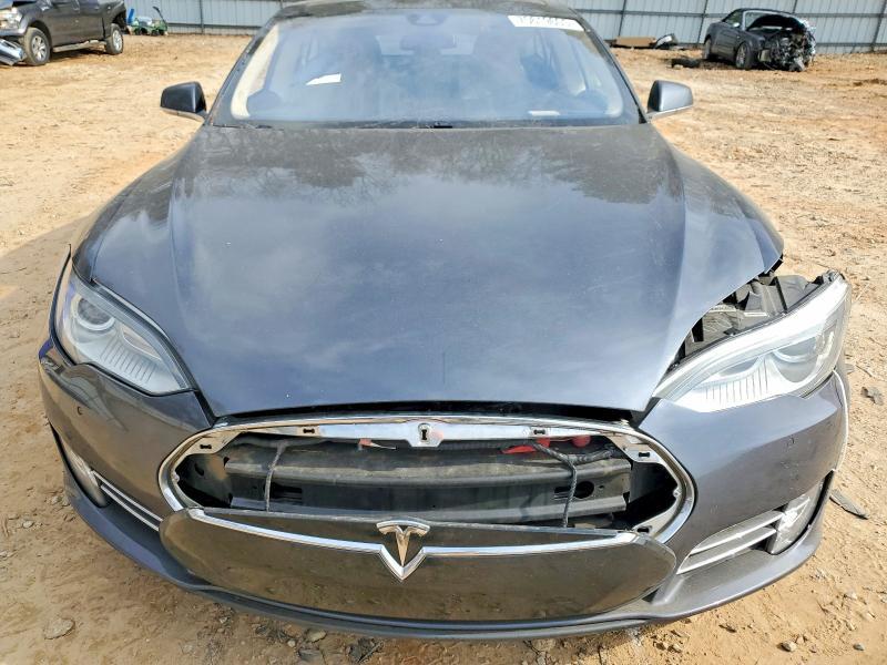 2015 Tesla Model s 85D