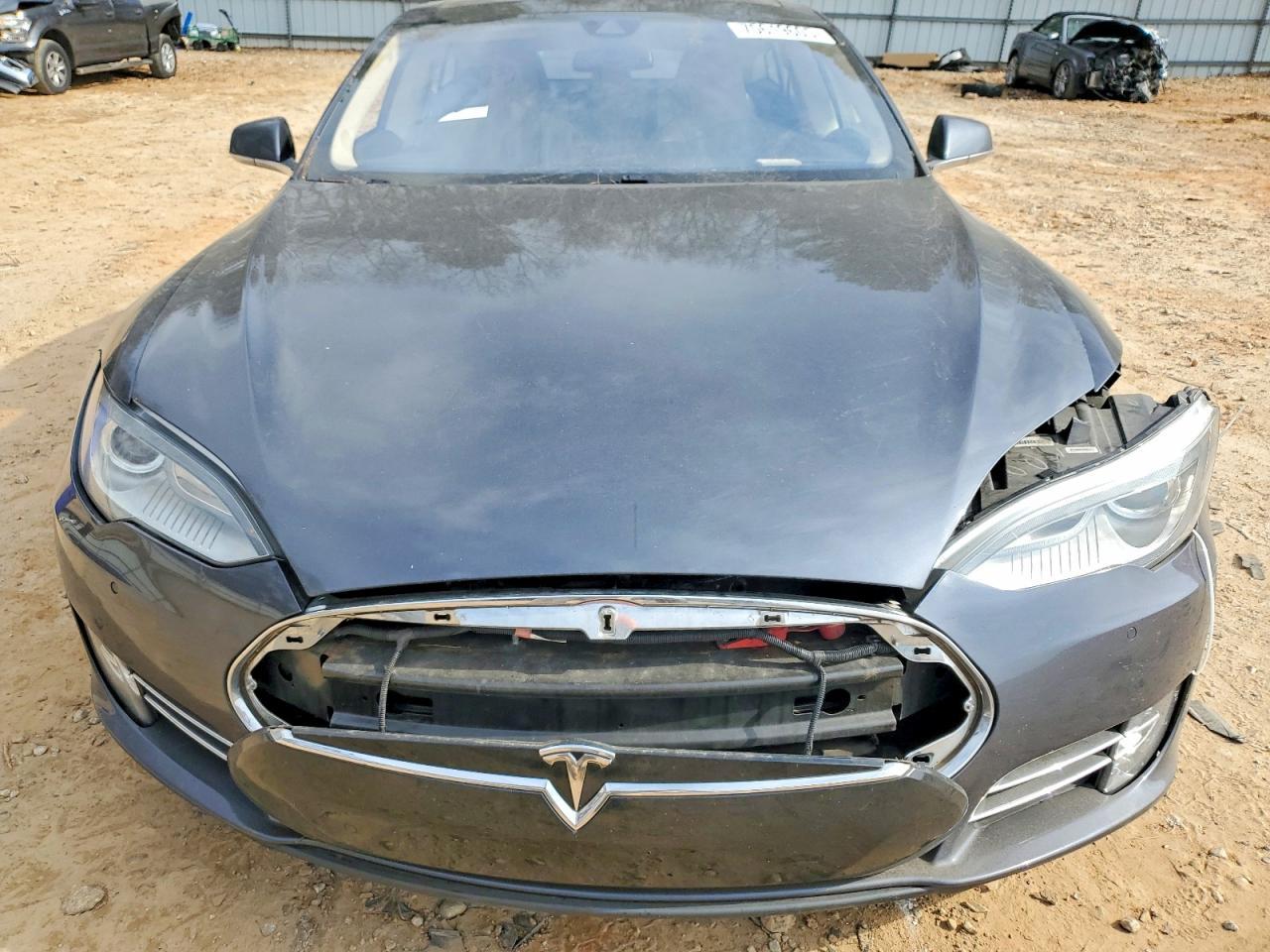 2015 Tesla Model s 85D