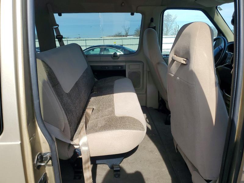 1999 Ford Econoline E150 Wagon