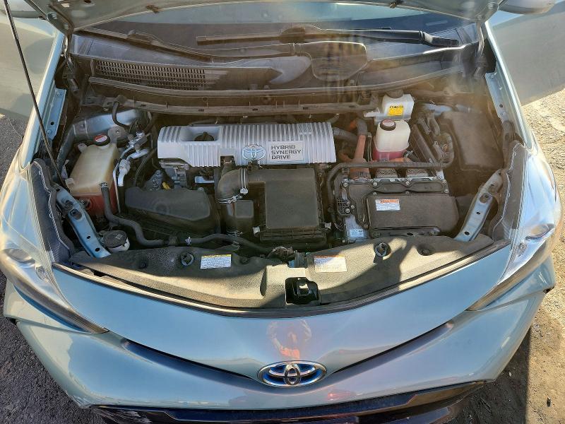 2016 Toyota Prius v Three