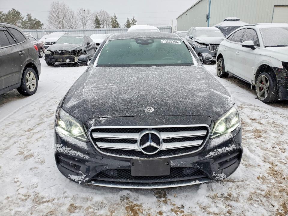 2018 Mercedes-Benz E300w 4matic 4DR