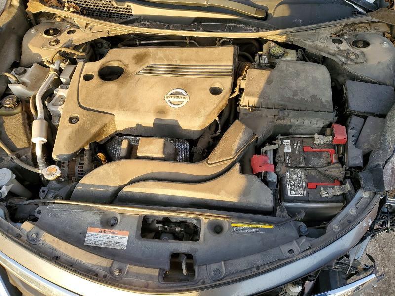 2015 Niss Altima 2.5 s