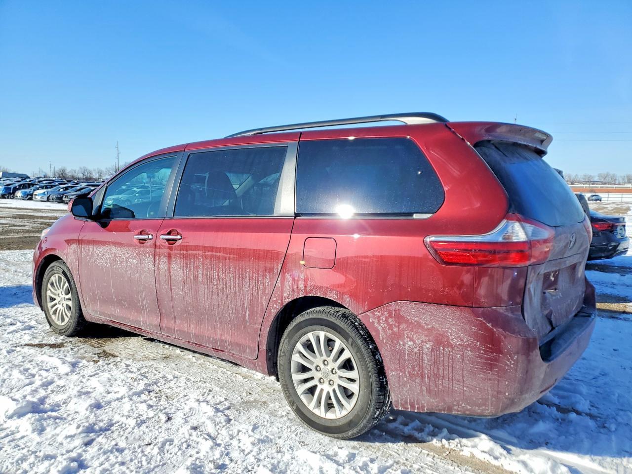 2016 Toyota Sienna xle
