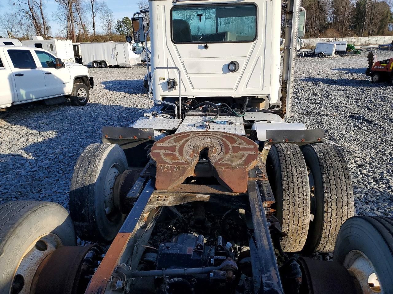 2015 Mack CXU613 Semi Truck