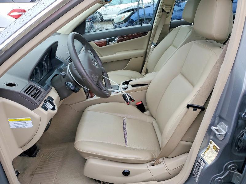 2011 Mercedes-Benz C300