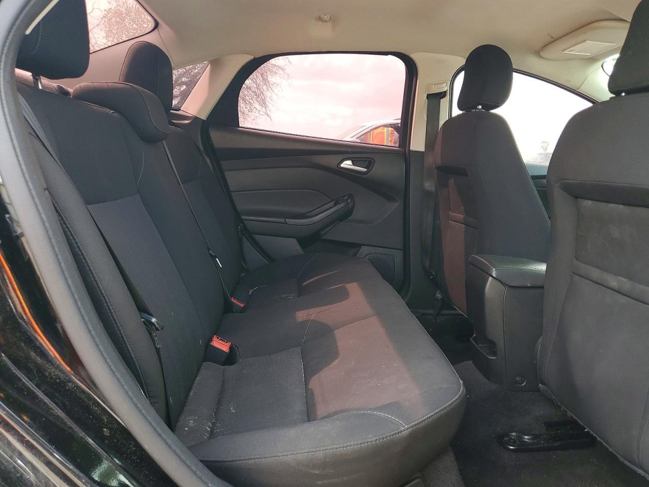 2017 Ford Focus se