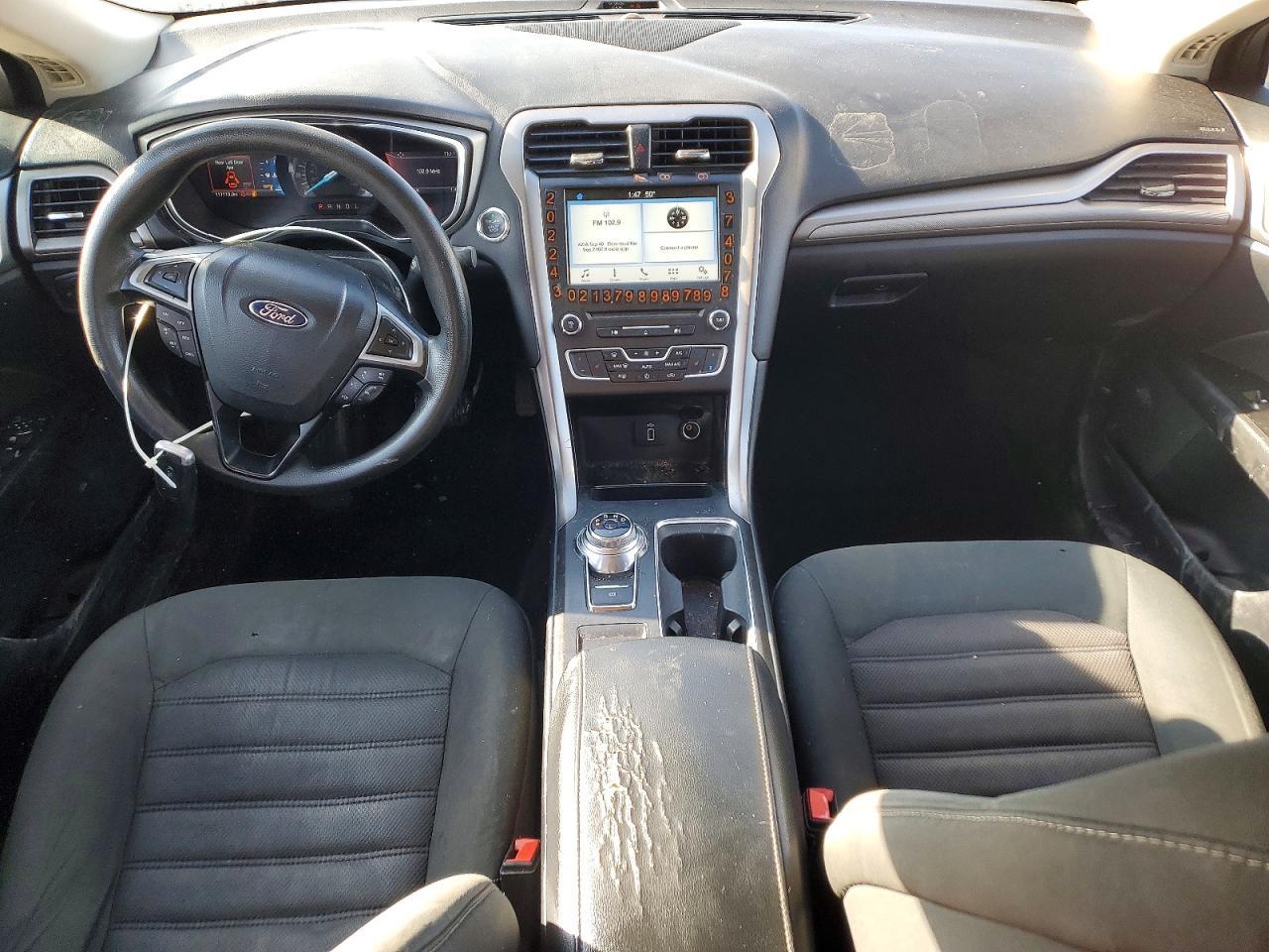 2017 Ford Fusion se