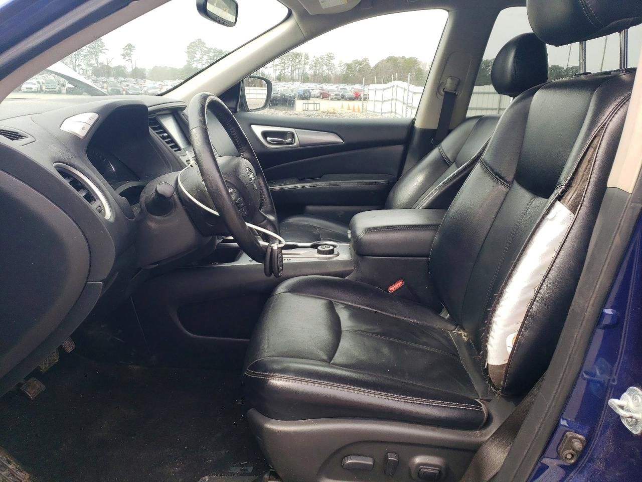 2020 Nissan Pathfinder sl