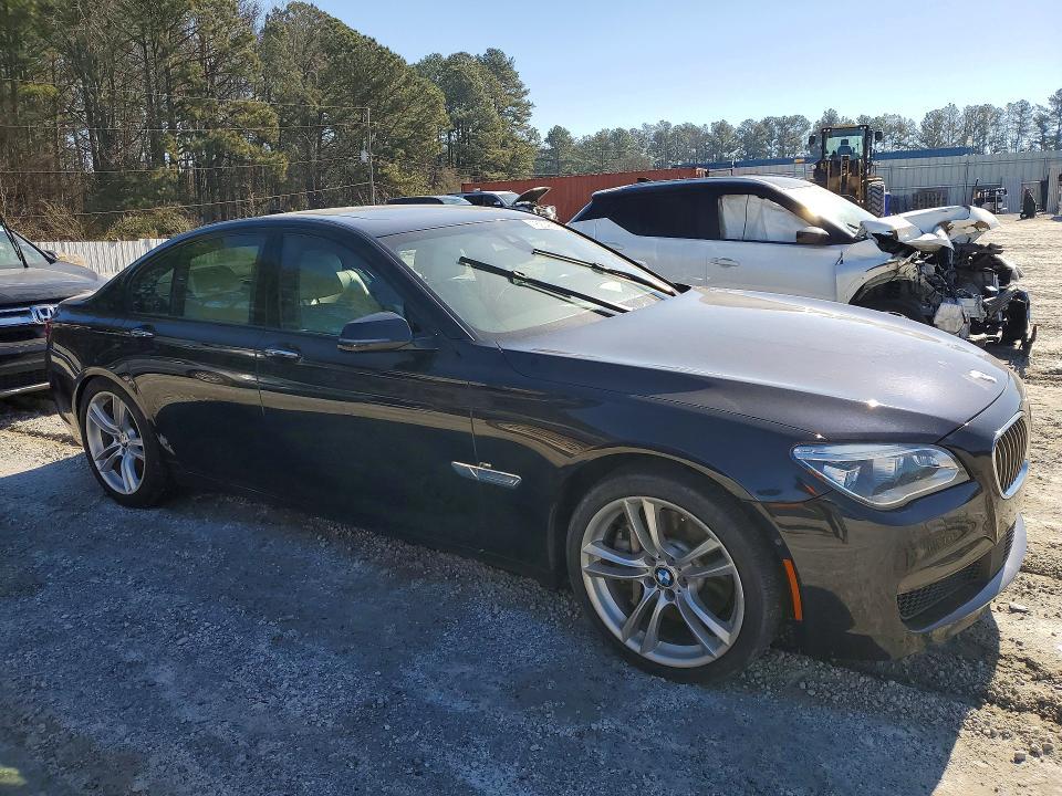 2015 BMW 750 i