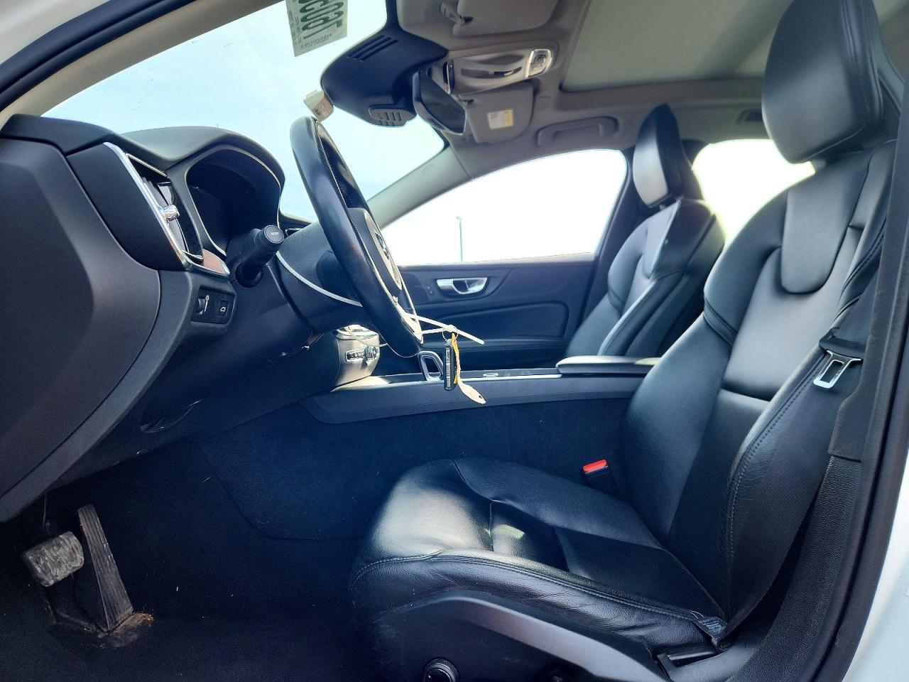 2022 Volvo S60 B5 Momentum